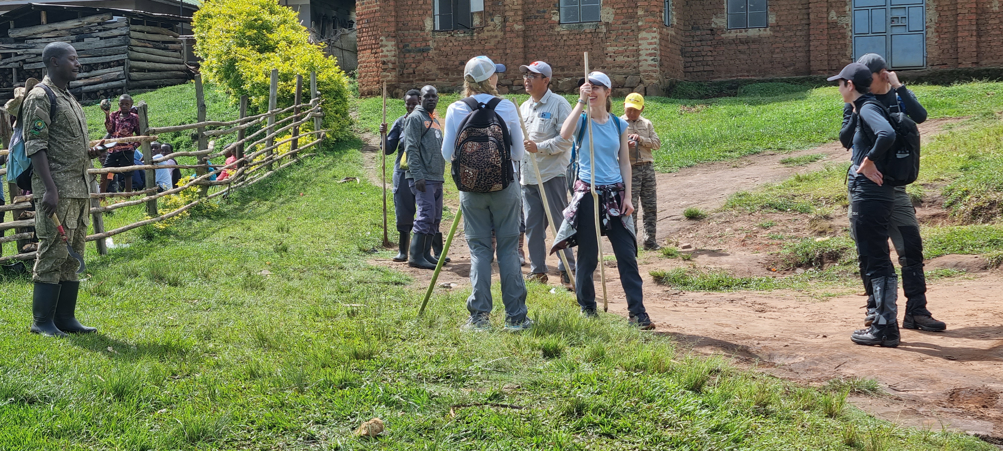 Image number 3 for 9 Days Uganda Primate Tracking And Wildlife Safari