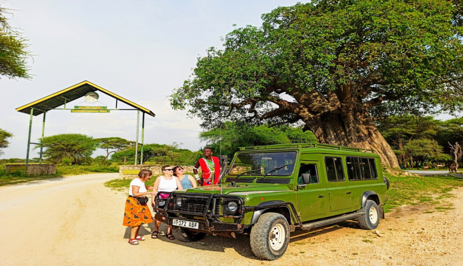 Slides Images for Tarangire Safari Day Trip