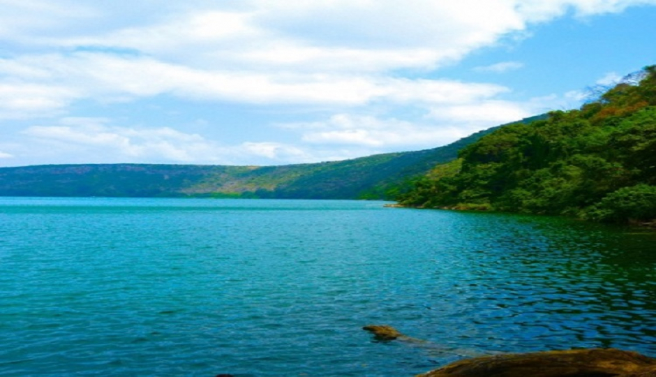 The Best Day Trip To Lake Chala