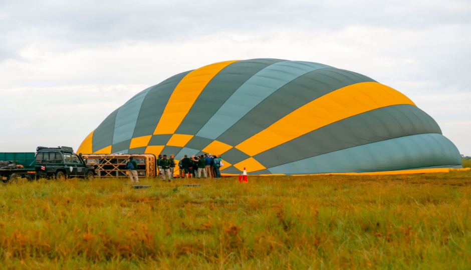 Slides Images for Serengeti Balloon Safari
