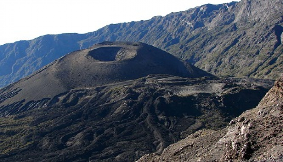 4-day Mount Meru Trekking Trip